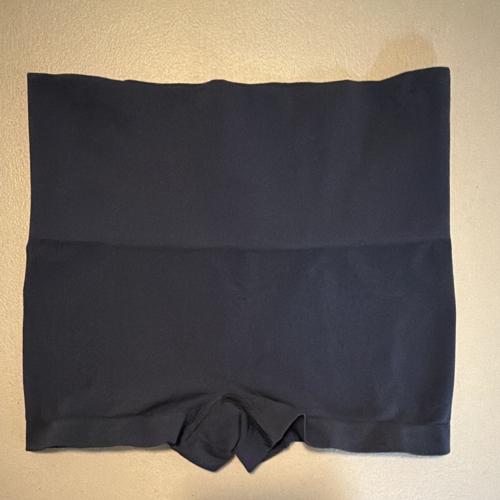 SPANX High-Waisted Shapewear Shorts Navy Waist & Abdomen Women's Size M